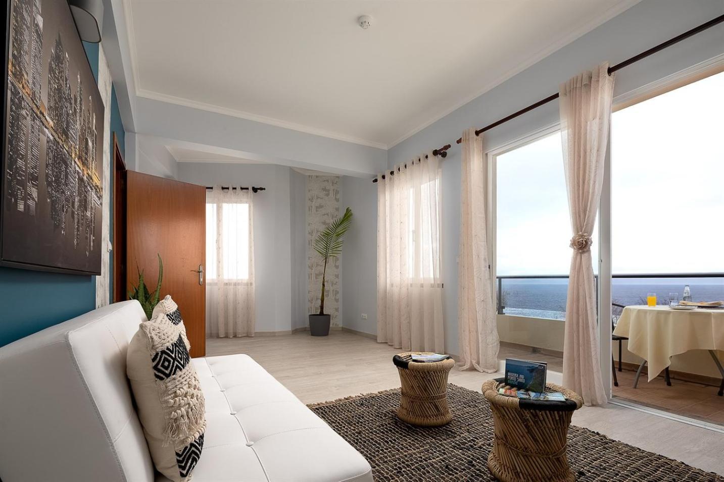 Perola Views Inn By Madeira Sun Travel Porto Moniz Exterior photo